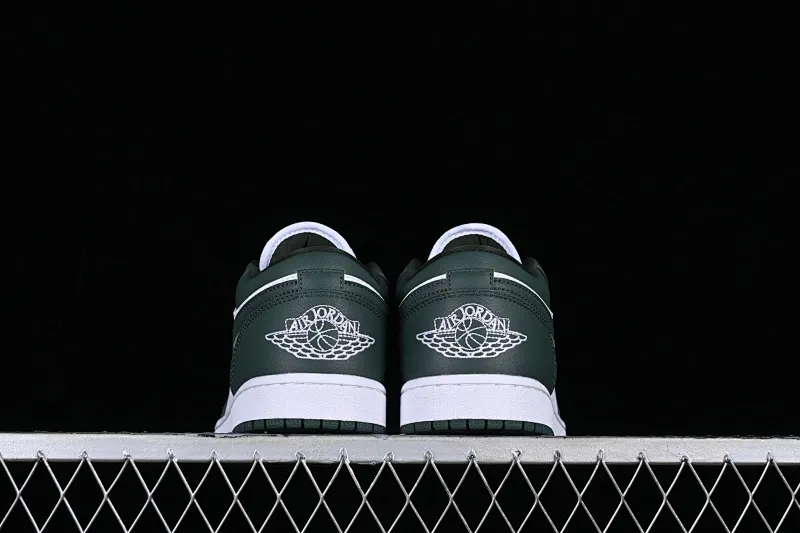 All categories Air Jordan Jordan series basketball shoes Air Jordan 1 Low Z version Air Jordan 1 Low "Olive Green" AJ1 Joe 1 olive green low-top basketball shoes DC0774-113